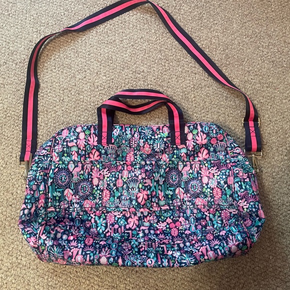Lilly Pulitzer Beale Weekender Bag 🌴💕 - Picture 3 of 13